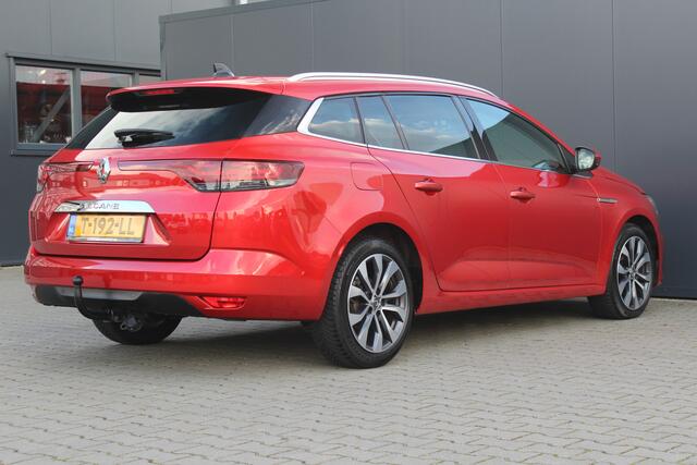 Renault MEGANE Estate 1.3 TCe 140 Techno | Incl. 12 maanden garantie | Trekhaak | Parkeersensoren | Achteruitrijcamera | Apple carplay/Android auto | Cruise control | Lichtmetalen velgen | Navigatie | Airco | Climate control | Bluetooth