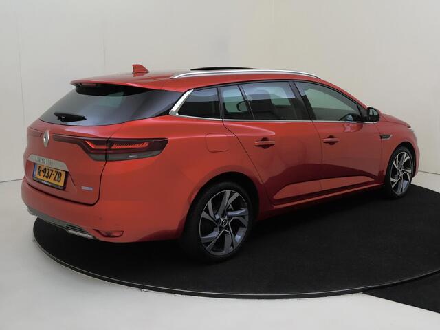 Renault MEGANE Estate 1.6 E-Tech Plug-In Hybrid 160 R.S. Line
