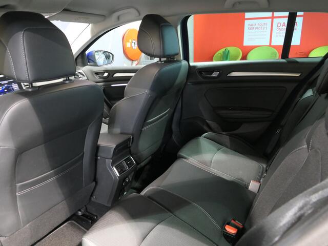 Renault MEGANE Estate 1.3 TCe 140pk Intens Trekhaak, Sensoren V+A, Clima, Cruise