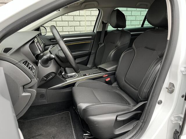 Renault MEGANE Estate 1.3 TCe 140 Techno | Stoel + stuurverwarming | Achteruitrijcamera | Apple CarPlay / Android Auto |