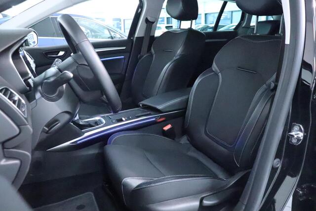 Renault MEGANE Estate 1.3 TCe 140 Techno | Camera | Trekhaak | AppleCarplay AndroidAuto | Parkeerassistent | Climate control |