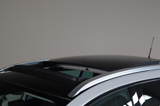 Renault MEGANE Estate 1.2 TCe Bose NL-Auto!! Pano I Stoelmassage I Sfeerverlichting