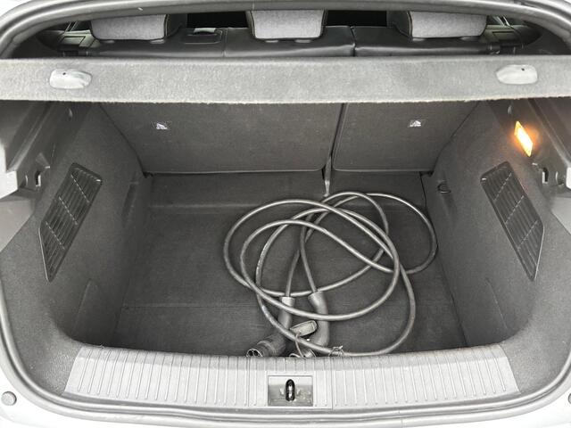 Renault MEGANE E-Tech EV60 Optimum Charge Techno / Achteruitrijcamera / Harman Kardon / Warmtepomp /