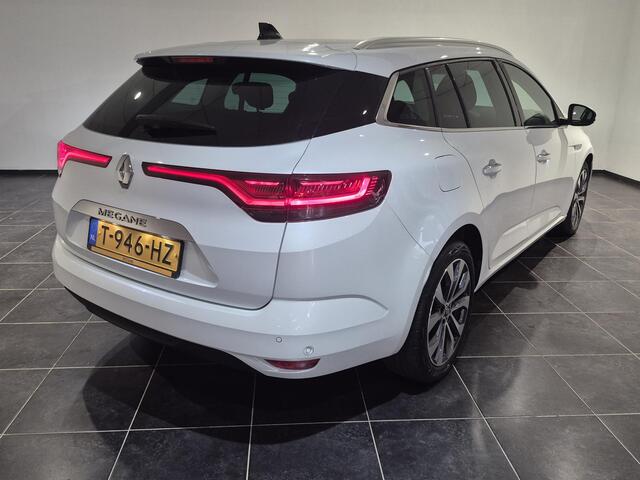 Renault MEGANE Estate TCe 140PK Automaat Techno | Pack Parking & Winter | Navigatie | Cruisecontrol | Parkeersensoren |