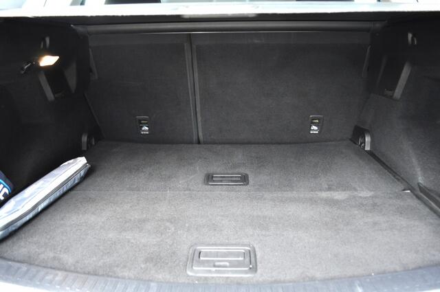 Renault MEGANE 1.3 TCe Limited trhaak navi