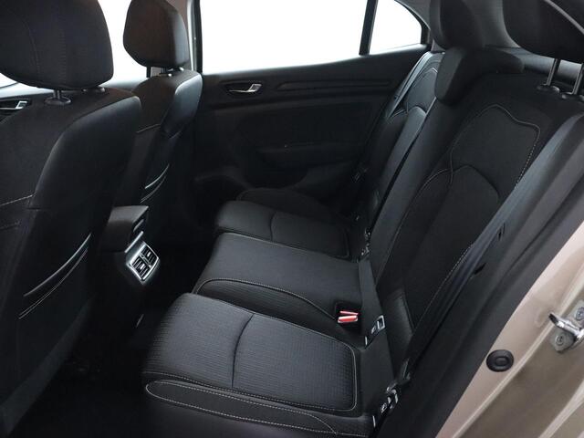 Renault MEGANE 1.2 TCe Zen | Trekhaak | Cruise Control | Navigatie!