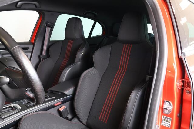 Renault MEGANE 1.6 E-Tech Plugin RS-Line - Stoelverwarm. HeadUp Display