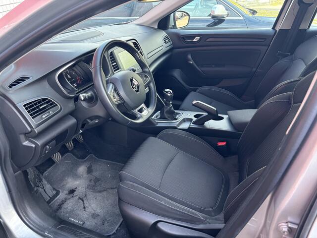 Renault MEGANE Estate 1.3 TCe Zen TREKHAAK / CARPLAY / NAVI / CLIMA / PDC / DAB+ / BLUETOOTH / CRUISE / NL-AUTO