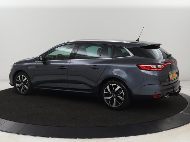 Renault MEGANE 1.3 TCe Bose | Automaat | Trekhaak | Camera | Carplay | Navigatie | Park Assist | Climate control | BOSE Sound | Keyless | Half leder | Cruise control | Dodehoek detectie
