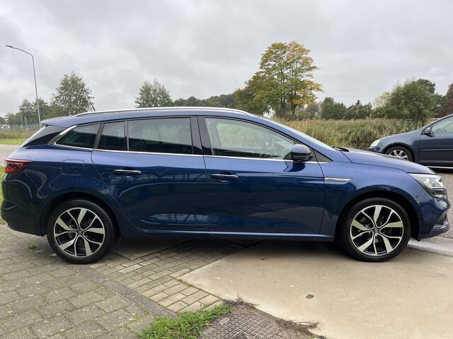 Renault MEGANE Estate 1.3 TCe Bose / Camera / Stoelverw. / Apple Carplay-Android Auto / PDC V+A / Keyless / Climate / 17'' LMV /