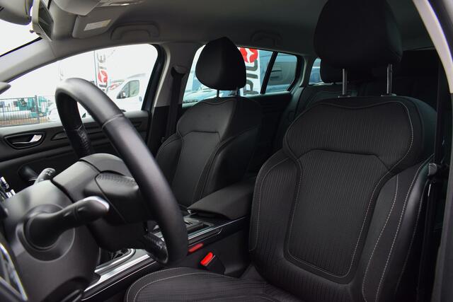 Renault MEGANE Estate 1.5 dCi Eco2 Bose | Trekhaak | Apple CarPlay | Cruise | Climate