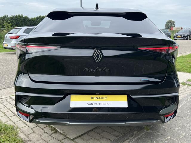 Renault Rafale 1.2 E-Tech 4x4 plug-in hybrid 300 atelier Alpine