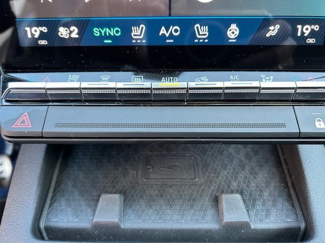 Renault SCENIC E-Tech EV87 long range esprit Alpine | Solarbay | Pack Advanced Driving Assist & Augmented Vision | Adaptieve Cruise Control | Stoel- en Stuurwielverwarming | 20" LMV 'Speedway' | Elektrische Achterklep | Sportstoelen