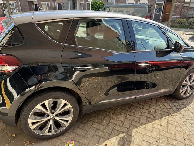 Renault SCENIC 1.2 TCe Intens NAVIGATIE PARK.SENSORS TREKHAAK 2 KLEUREN