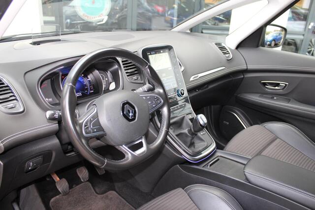 Renault SCENIC 1.3 TCe Bose 140 pk HUD, Clima, Stoel verw. Navigatie, Camera achter