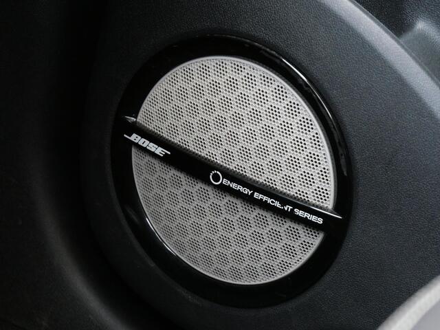 Renault SCENIC 1.2TCe BOSE/ CAMERA/ TREKHAAK/ PDC V+A/ PACK VISIO