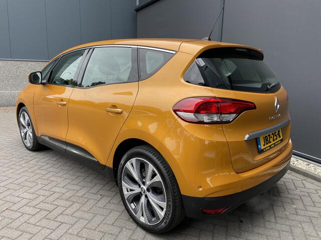 Renault SCENIC 1.2 TCe Intens Airco - Cruise control - Parkeersensoren voor en achter - Navigatiesysteem - Lederen/stof bekleding - Mistlampen voor - Stuur multifunctioneel