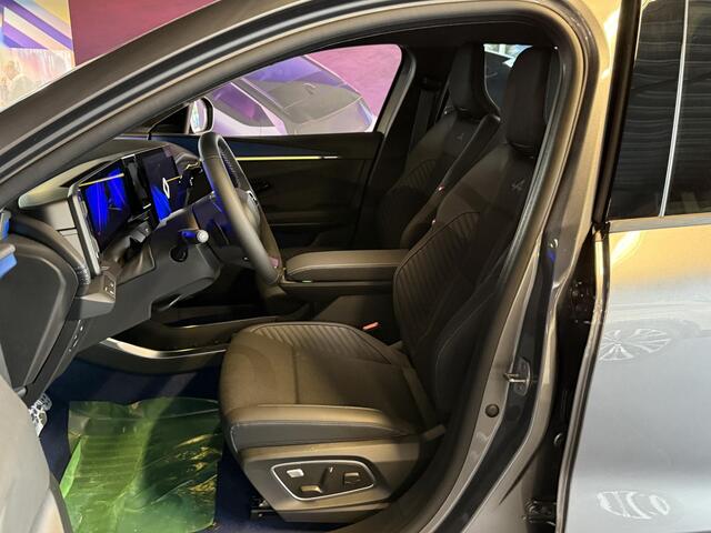 Renault SCENIC E-Tech EV87 long range esprit Alpine | DIRECT LEVERBAAR | Pack Advanced Drive Assist | Stoel & stuur verwarming | Elektrische voorstoelen |