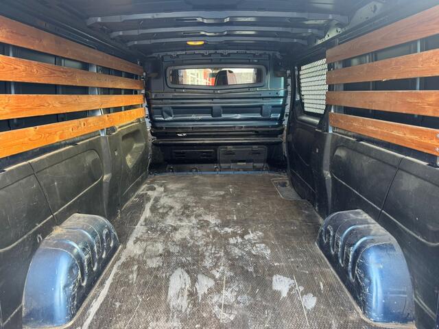 Renault TRAFIC 1.6 dCi T29 L2H1 DC Luxe Energy | 1e eigenaar | 3-zitplaatsen | Airco | Achteruitrijcamera | Cruise control | Trekhaak | Zijschuifdeur-rechts | Elektrische ramen |