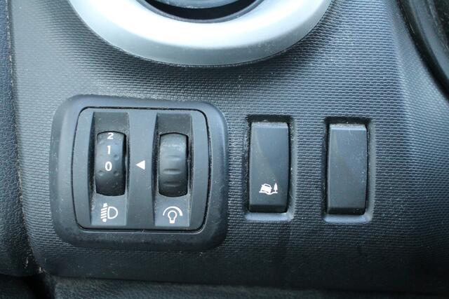 Renault TRAFIC 1.6 dCi - EURO 6 - Airco - Navi - Cruise - ¤ 12.950,- Excl.