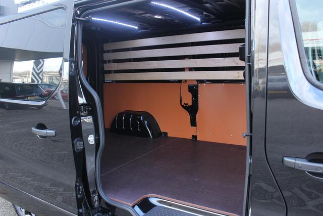 Renault TRAFIC 2.0 Blue dC1 150Pk EDC T30 L2H1 Extra Anniversary Edition | Navigatie | Apple & Android Carplay | Climate Control | Parkeersensoren & Camera | Betimmering | Trekhaak | Stoelverwarming |