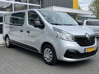 renault-trafic-passenger-9-persoons