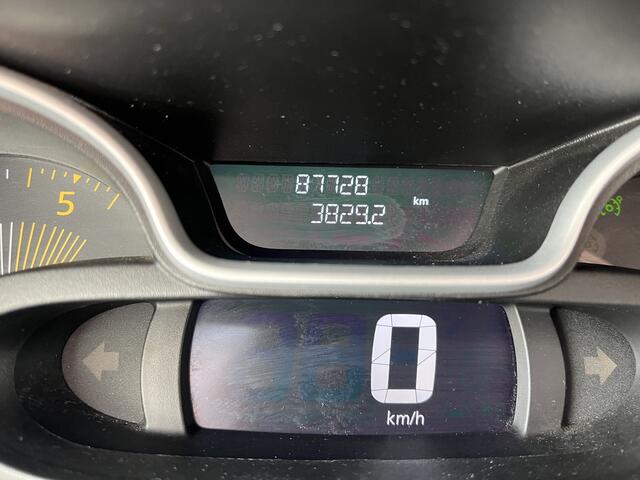 Renault TRAFIC Passenger 8-9 persoons 1.6 dCi Grand Expression Energy BTW / BPM vrij marge Lengte 2 Airco Cruise control Navigatie PDC 1e eigenaar Combi Kombi Passenger Groepsvervoer Taxi Personenbus