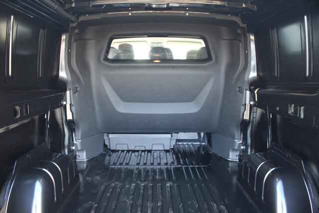 Renault TRAFIC 2.0dCi 150pk T30 L2H1 DC | 6-Zits | Carplay/Android | Camera | Lease 627,- p/m