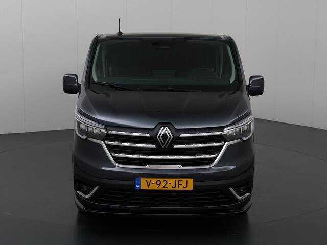 Renault TRAFIC 2.0 dCi 170PK | L2H1 | DC | Anniversary | Automaat | Schuifdeur L+R | Climate Control | Spoilerpakket | 17" LM Velgen | Treeplanken | NIEUW |