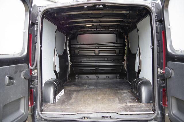 Renault TRAFIC 2.0 dCi SPORT 170PK AUT. LED, 2X SCHUIFDEUR, LEDER, TREKHAAK, CAMERA, NAVI, CRUISE, CLIMA, PARKEERSENSOREN, APPLE CARPLAY