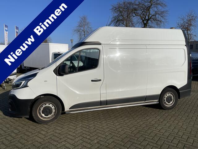Renault TRAFIC 2.0 dCi 170pk T29 L2H2 Comfort / vaste prijs rijklaar ¤ 19.950 ex btw / euro 6 diesel / lease vanaf ¤ 366 / airco / cruise / navigatie / trekhaak / pdc achter !