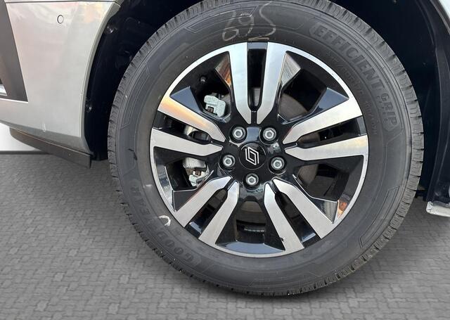 Renault TRAFIC 2.0 Blue dCi 170 EDC T30 L2H1 Extra - Alarm / Trekhaak / Houten laadvloer / Zijschuifdeur links / 17" lichtmetalen velgen / Reservewiel