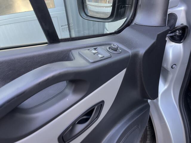 Renault TRAFIC 1.6 dCi T29 L2H1 DC Bpm vrij Airco Cruise controle Navigatie Dubbele cabine 1e eigenaar Euro 6 Ex overheids auto Lange wielbasis