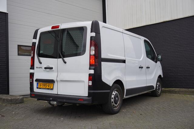 Renault TRAFIC 1.6 dCi EURO 6 - Airco - Cruise - Navi - ¤ 11.950,- Excl.