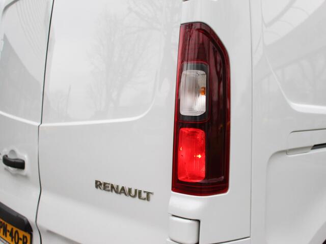 Renault TRAFIC 2.0 dCi 130 T30 L2H1 Work Edition / DEALER ONDERHOUDEN / TREKHAAK / NAVI / PARKEERSENSOREN / CLIMATE CONTROL / APPLE CARPLAY / ANDROID AUTO / REGENSENSOR