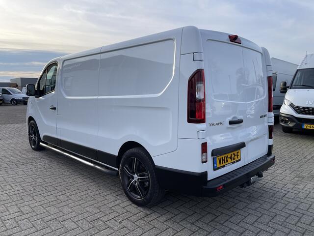 Renault TRAFIC 2.0 dCi 120pk T29 L2H1 Comfort / vaste prijs rijklaar ¤ 20.950 ex btw / lease vanaf ¤ 375 / 17 inch velgen / trekhaak / airco / cruise / camera / navi / euro 6 diesel