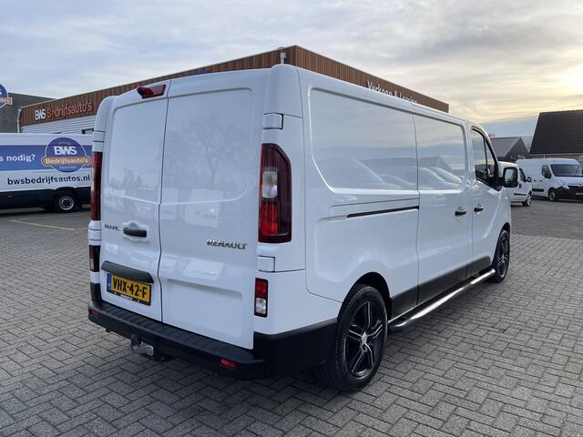 Renault TRAFIC 2.0 dCi 120pk T29 L2H1 Comfort / vaste prijs rijklaar ¤ 20.950 ex btw / lease vanaf ¤ 375 / 17 inch velgen / trekhaak / airco / cruise / camera / navi / euro 6 diesel