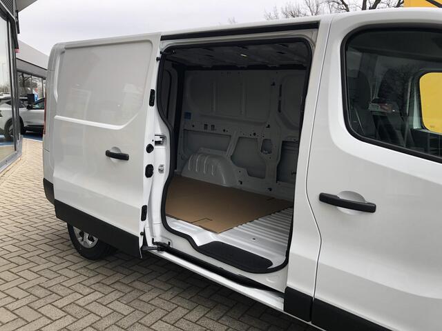 Renault TRAFIC 2.0 Blue dC1 150 EDC T30 L2H1 Advance ** BPM-VRIJ ** & Direct leverbaar [ ¤ 19.470,- voordeel ! ]