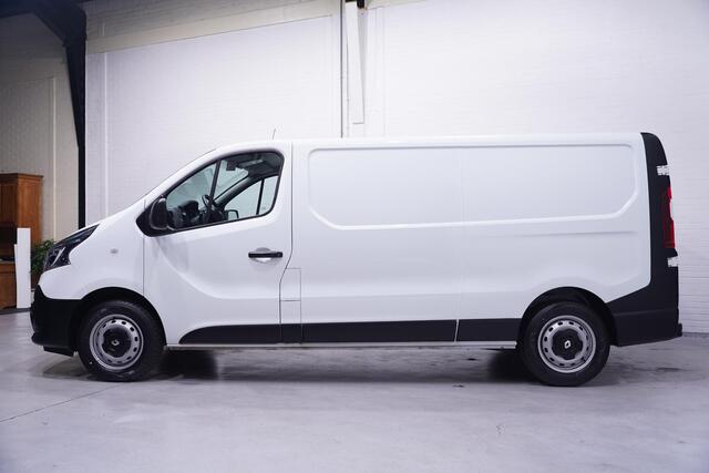 Renault TRAFIC 2.0 dCi 120 pk L2H1 Airco, LED Koplampen Laadruimte Pakket, PDC achter, 3-Zits