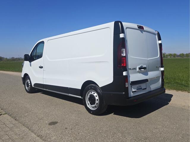 Renault TRAFIC 2.0 dCi T30 L2 H1 - Euro 6 - 130 Pk - Navi - ParkeerCamera - Airco