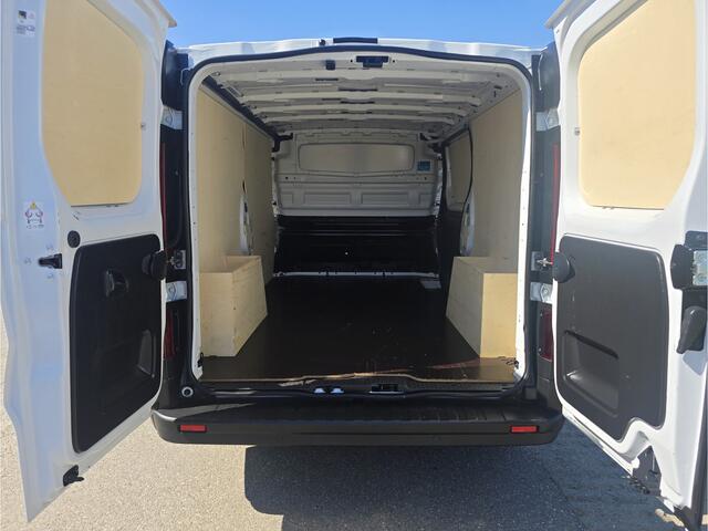 Renault TRAFIC 2.0 dCi T30 L2 H1 - Euro 6 - 130 Pk - Navi - ParkeerCamera - Airco