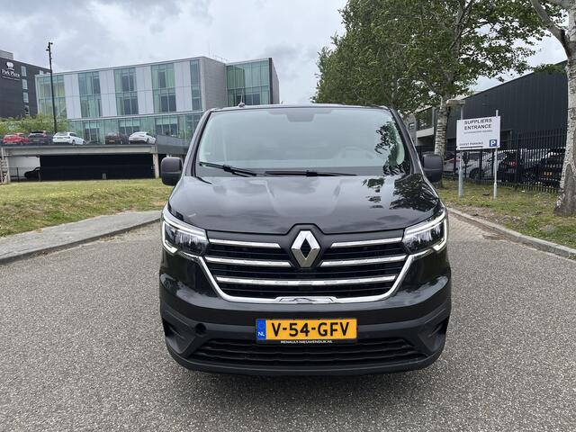 Renault TRAFIC E-Tech T29 L2H1 Advance 52 kWh Renault Trafic E-Tech T29 L2H1 52 kWh ANDROID AUTO / APPLE CARPLAY / AIRCO / NAVIGATIE / PARKEERSENSOREN+CAMERA.