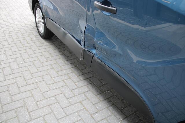 Renault TRAFIC 1.6 dCi T27 L1H1 Turbo2 Energy airco navi 3 zits zijschade