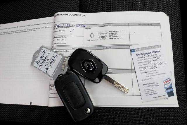 Renault TRAFIC 2.0 dCi E6 T29 L1H1 Comfort LED/Airco/Navi 04-2022