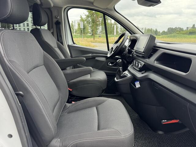 Renault TRAFIC 2.0 dCi 150 EDC L2H1 DC Luxe | DUBBEL CABINE | BLACK EDITION | SIDE BARS | TREKHAAK | NAVIGATIE | PARKEERCAMERA |