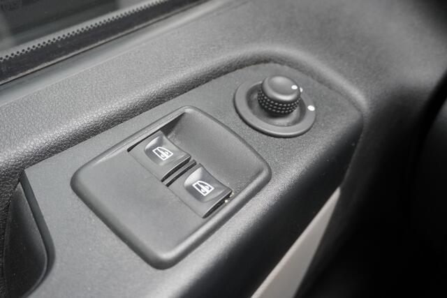 Renault TRAFIC 1.6 dCi 125PK EURO 6 - Airco - Navi - Cruise - ¤ 12.499,- Excl.