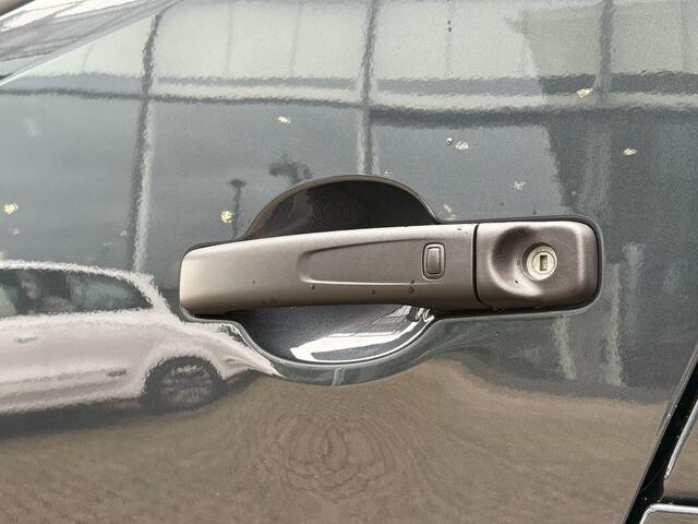 Renault TRAFIC 2.0 Blue dCi 170 DC T30 L2H1 Anniversary | BPM vrij | Direct leverbaar | Camera | Navigatie | Carplay