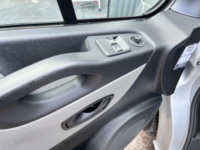 Renault TRAFIC 1.6 dCi L2H1 DC Marge Btw / Bpm vrij Airco Cruise controle Navigatie 5 persoons Dubbele cabine Euro 5 Lang Verlengde wielbasis 1e eigenaar Ex overheid