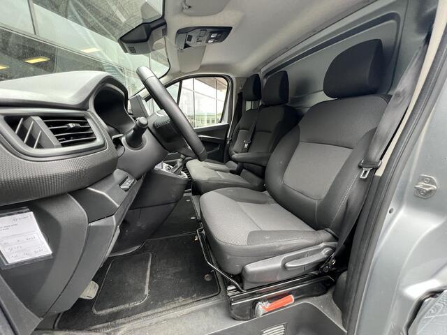 Renault TRAFIC 2.0 dCi 130 T30 L2H1 Work Edition | Navigatie | Trekhaak | Apple Carplay | Betimmering