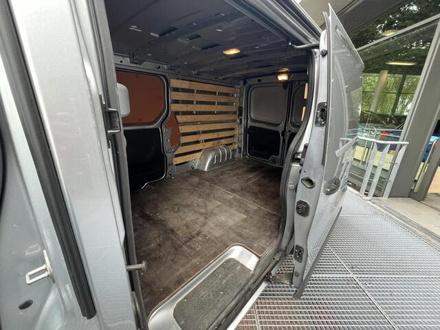 Renault TRAFIC 2.0 dCi 130 T30 L2H1 Work Edition | Navigatie | Trekhaak | Apple Carplay | Betimmering